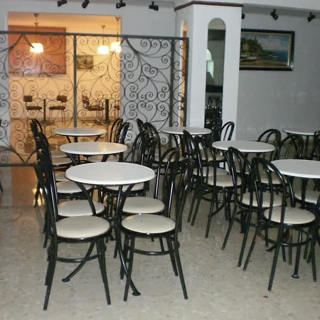 Castella يوريت دي مار