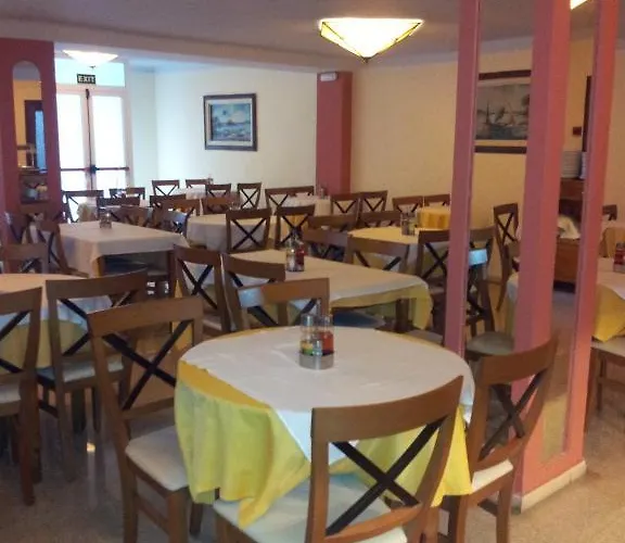 Апарт-отель Castella