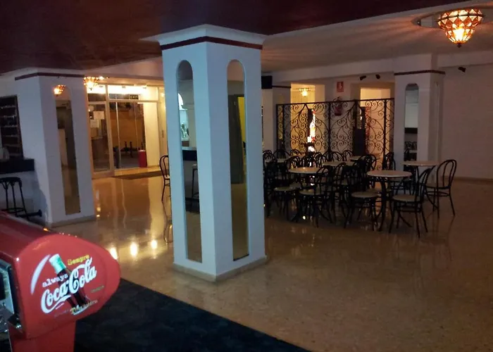 Castella Апарт-отель Льорет-де-Мар