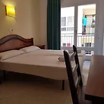 Aparthotel Castella
