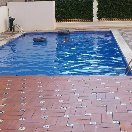 Castella Apartahotel