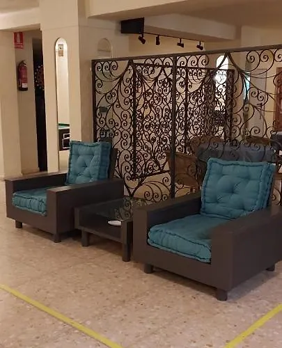 Castella Aparthotel *