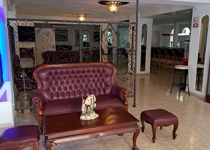 Castella Aparthotel *