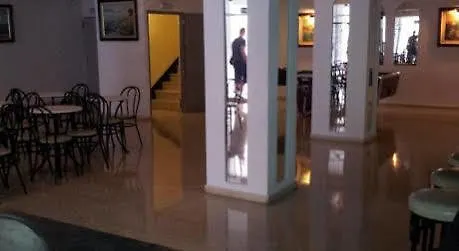 Castella Aparthotel *