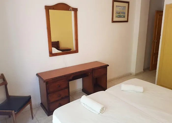 Apartahotel Castella *