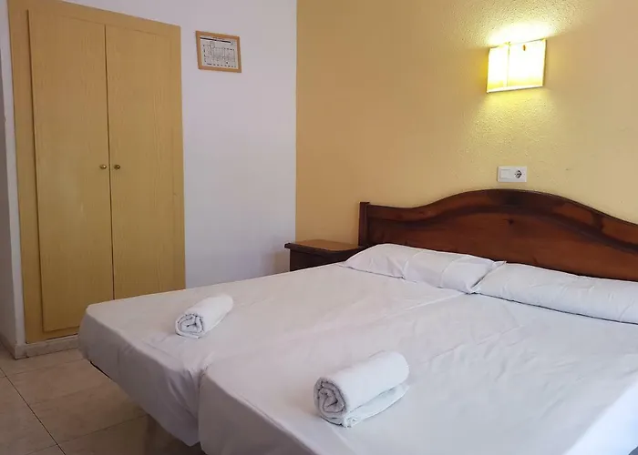 Castella Aparthotel *