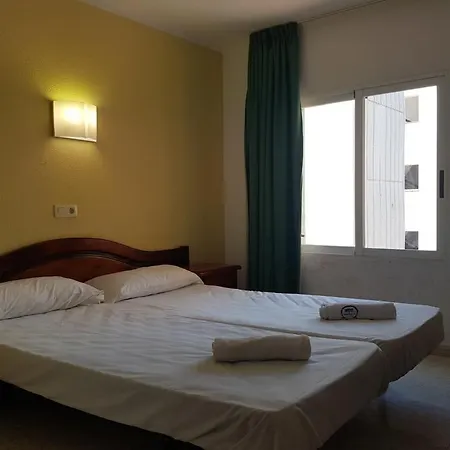 Castella Aparthotel *