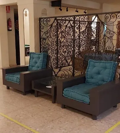 Castella Aparthotel *