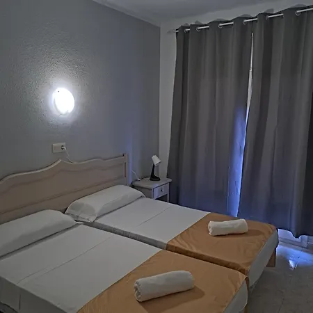 Hotel apartamentowy Castella Lloret de Mar