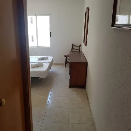 Aparthotel Castella *